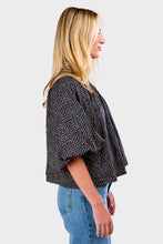 Load image into Gallery viewer, Carla Blouse - Eline Print Black/Beige
