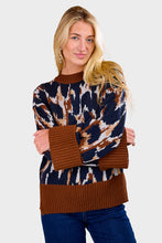 Load image into Gallery viewer, Leopard Print Knit Sweater
